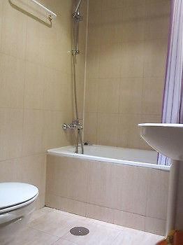Apartamentos Madrid Hortaleza المظهر الخارجي الصورة